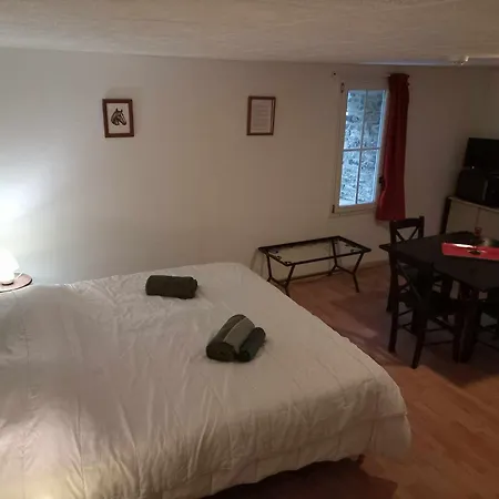Farm stay La Baronnerie Saint-Marc-d'Ouilly
